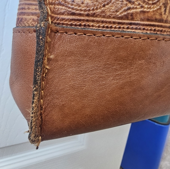 Patricia Nash leather tote - Picture 6 of 8